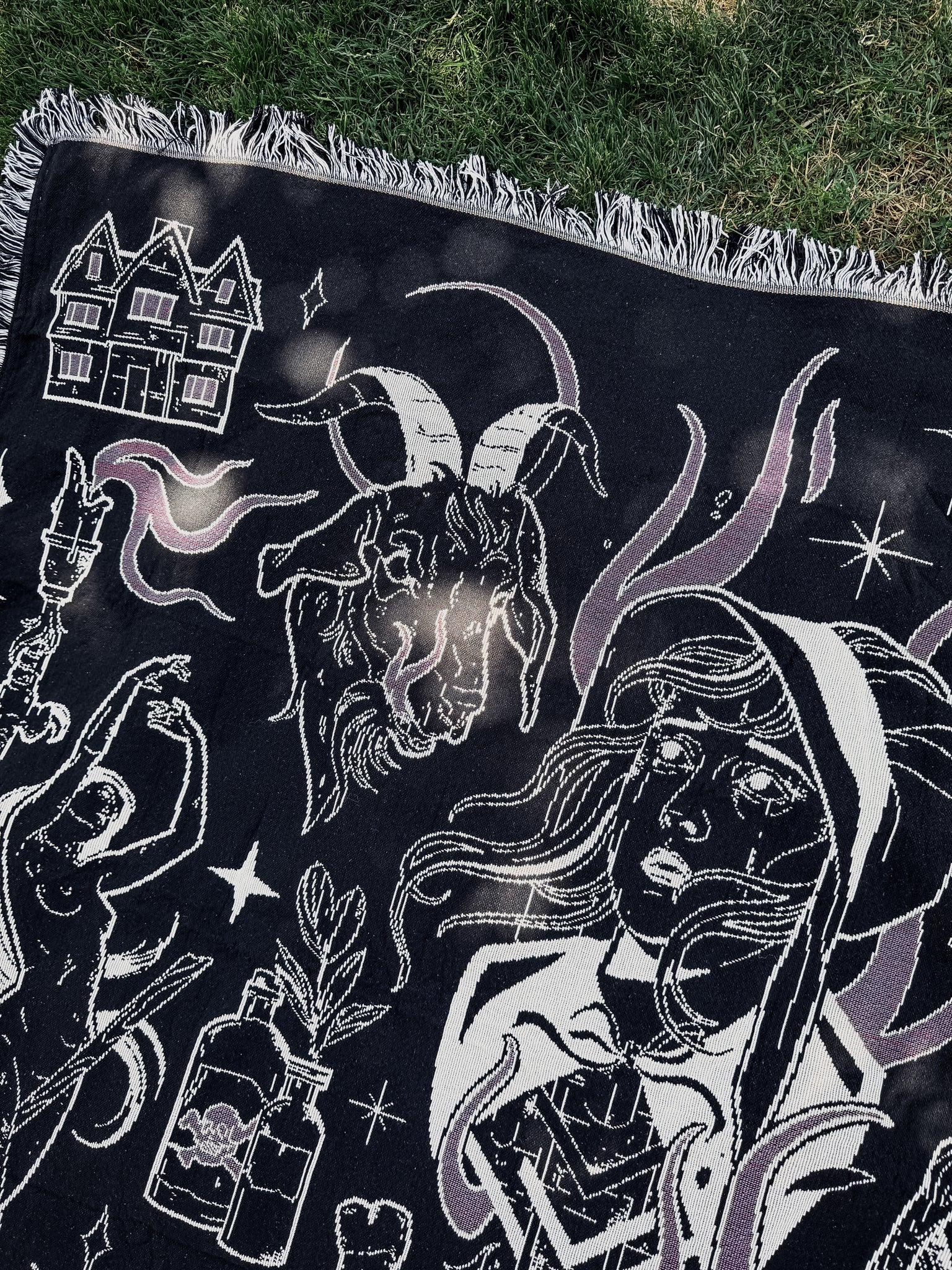 SALEM 🌙 Woven Tapestry Blanket (PRE-ORDER)